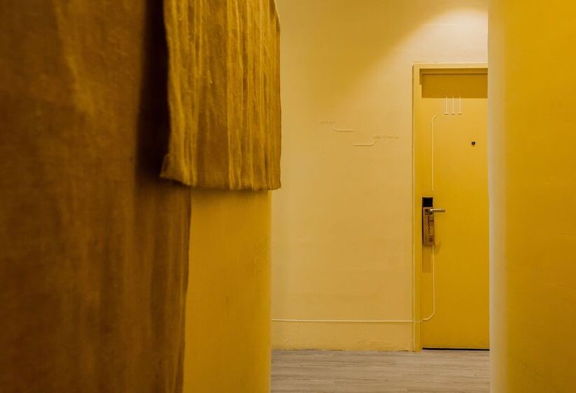 Bunk & Bilik Hotel Sri Petaling