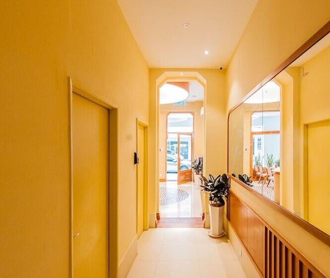 Bunk & Bilik Hotel Sri Petaling