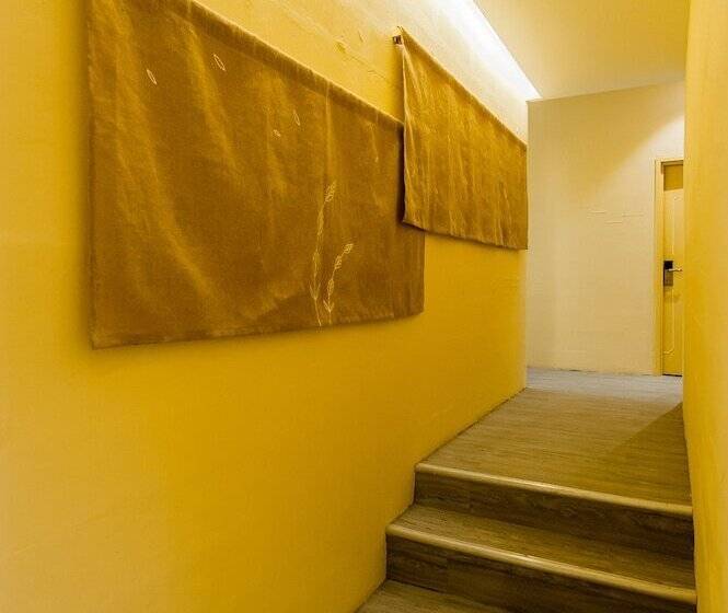 Bunk & Bilik Hotel Sri Petaling