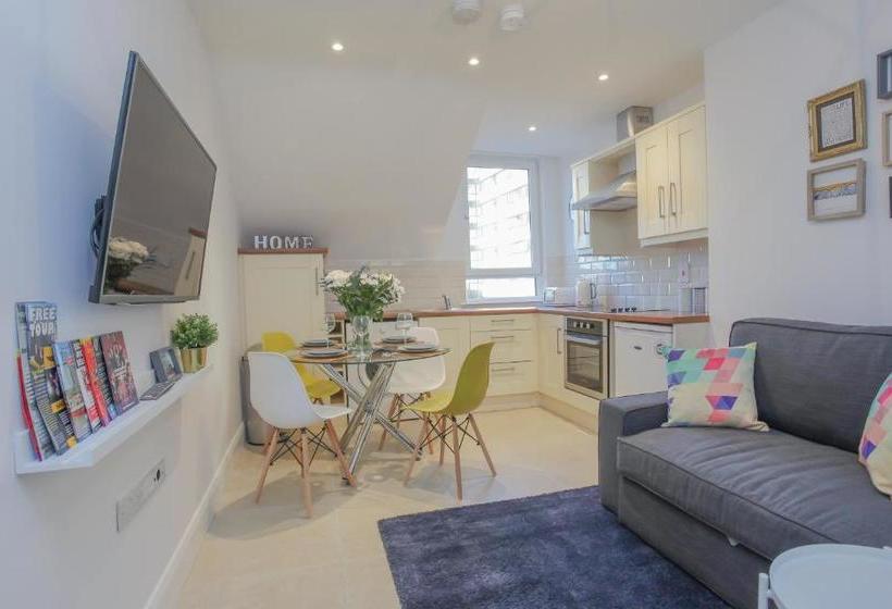 בית מלון כפרי Central Belfast Apartments: 7 Camden Street