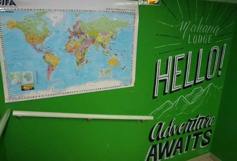 هتل Mahana Lodge Hostel & Backpacker