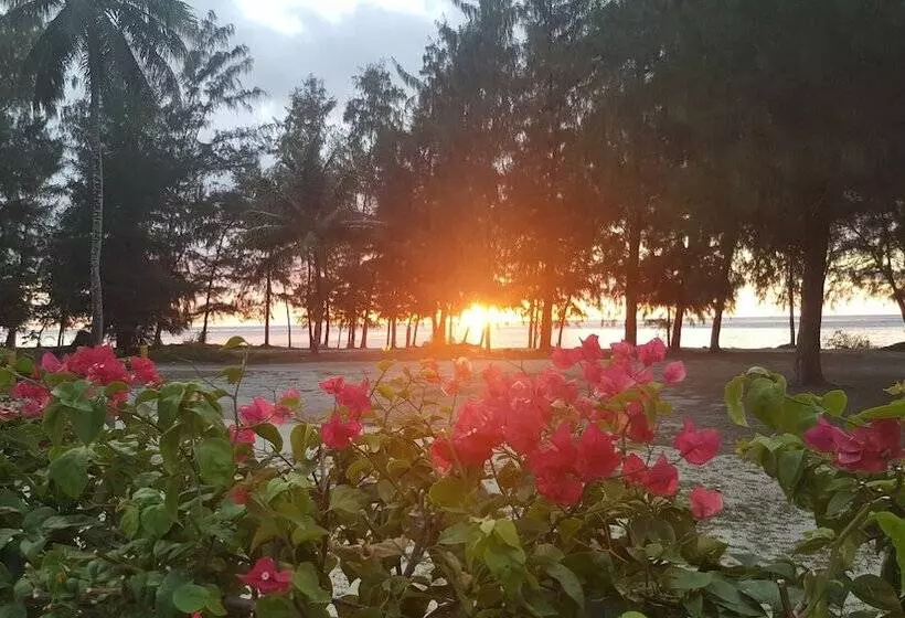 هتل Saipan Beach