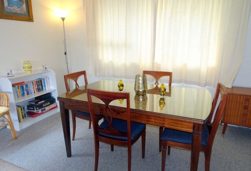 호텔 Smokebush Cottage With Wifi