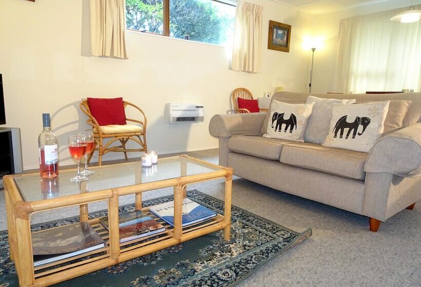 호텔 Smokebush Cottage With Wifi