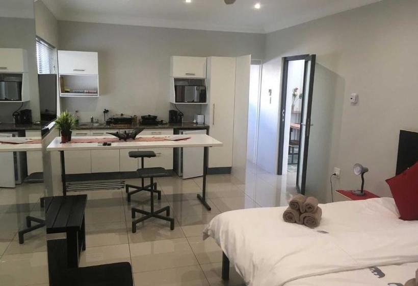 هتل Suiderhof Selfcatering