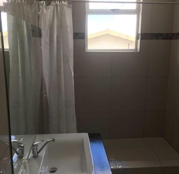 هتل Suiderhof Selfcatering