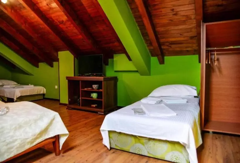 Garni Hotel Tianis