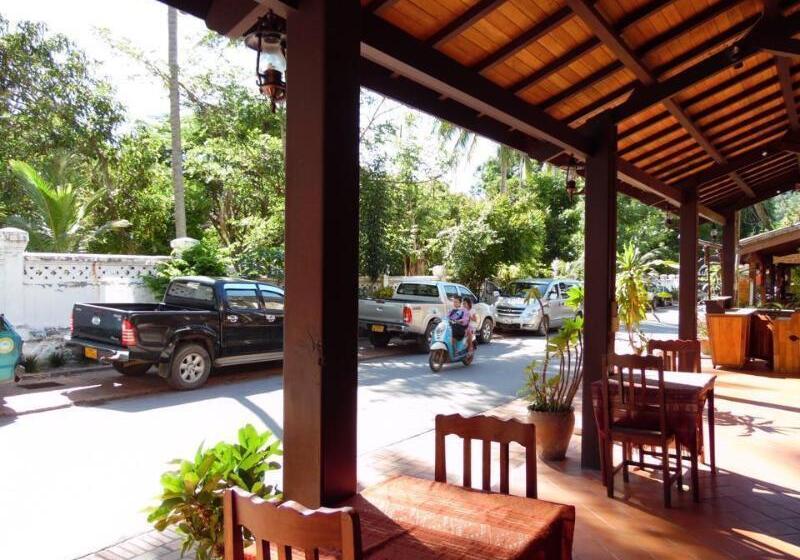 בית מלון כפרי Villa Phathana Royal View