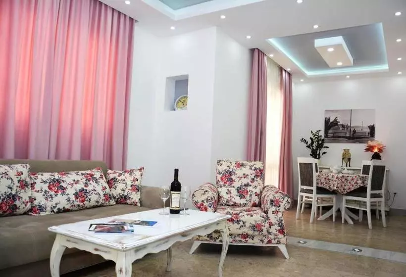 هتل Wukovic Apartments