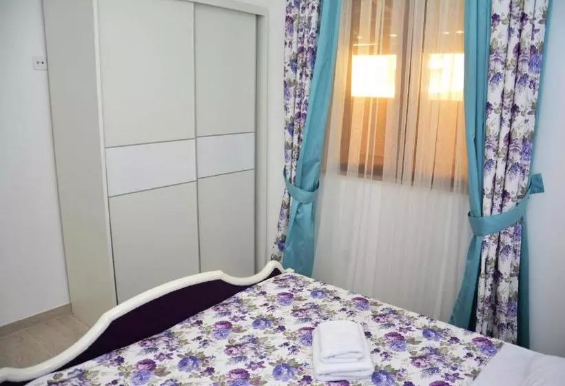 هتل Wukovic Apartments