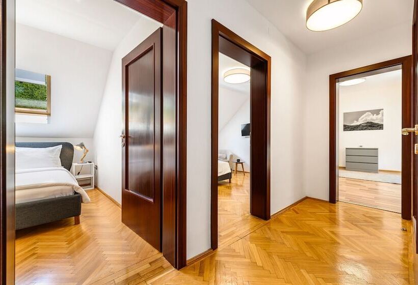 هتل Cedrus Boutique