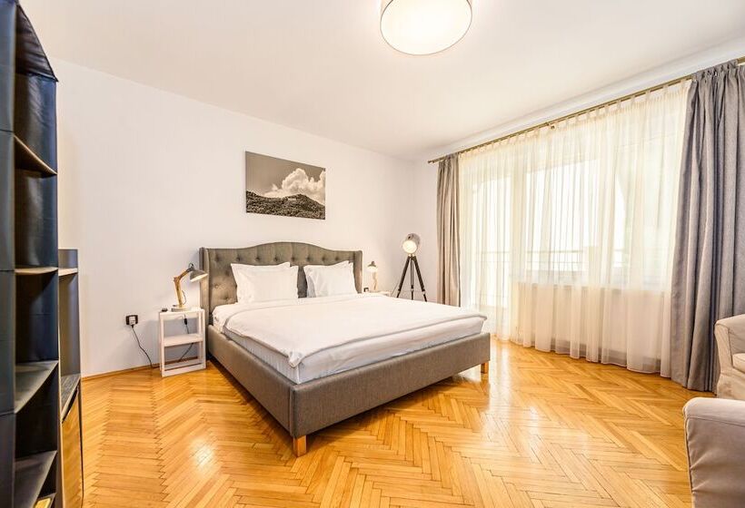 هتل Cedrus Boutique