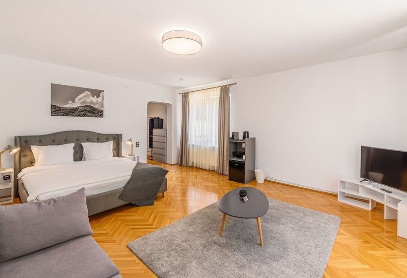 هتل Cedrus Boutique