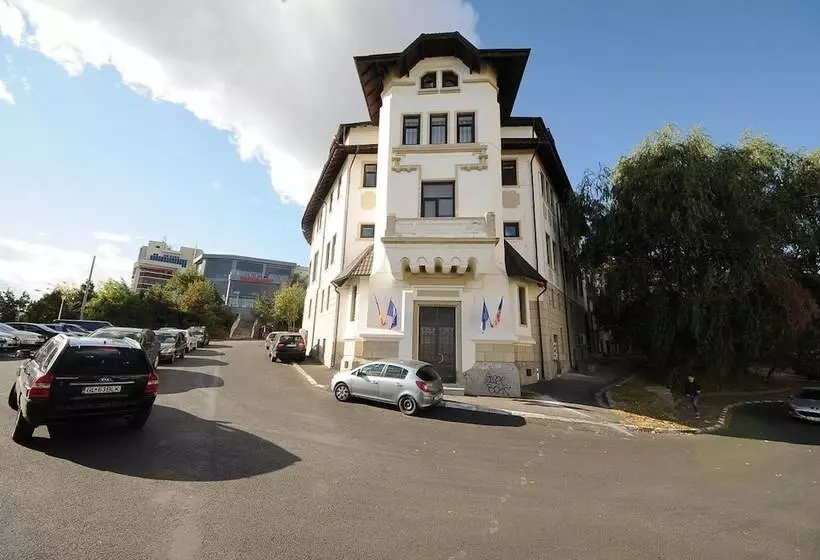 هتل Citadel Apart