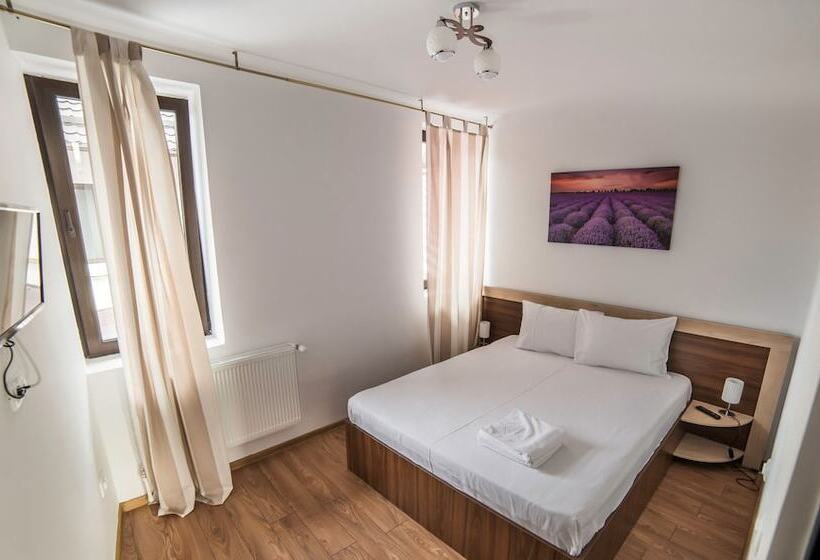 هتل Citadel Apart