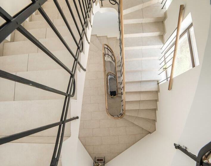 هتل Citadel Apart