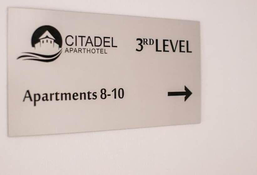 هتل Citadel Apart
