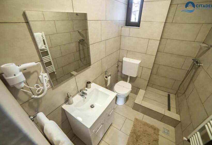 هتل Citadel Apart