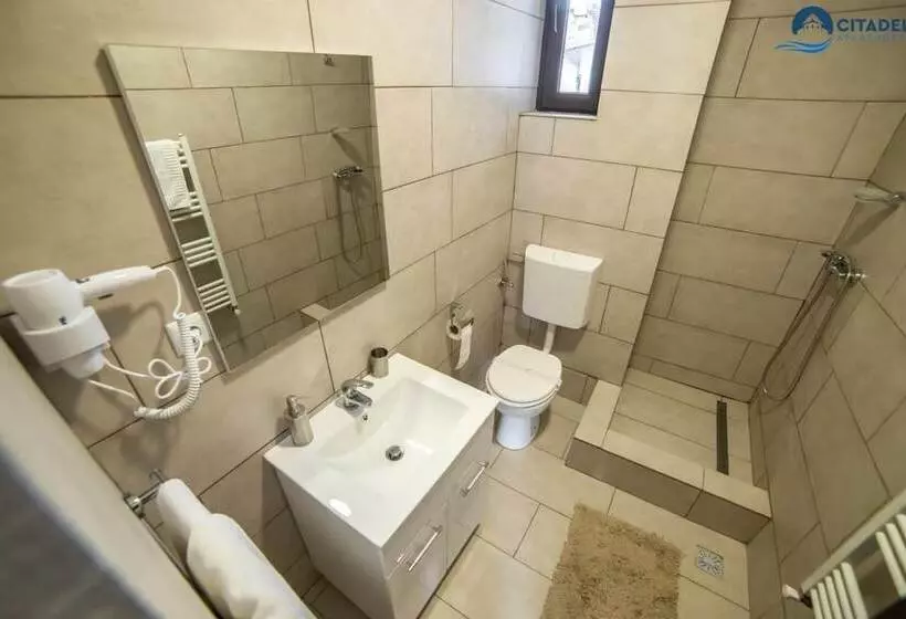هتل Citadel Apart