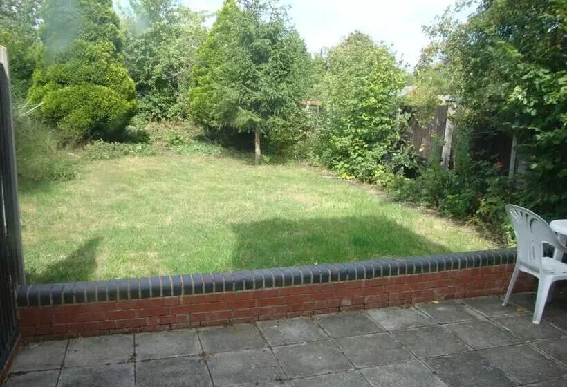 Hotelli Draycott Guest House