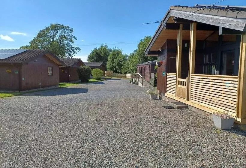 هتل Green View Lodges