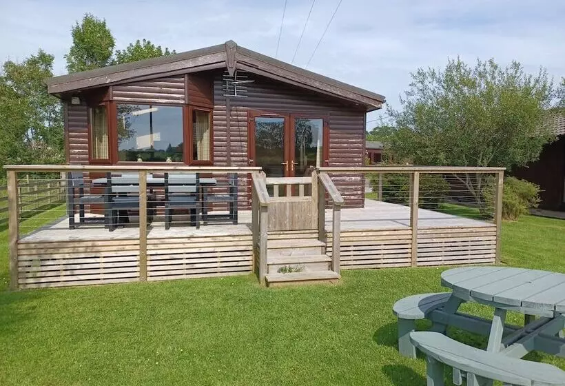 هتل Green View Lodges