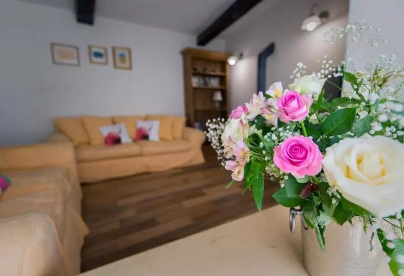ホテル Half Moon Cottage