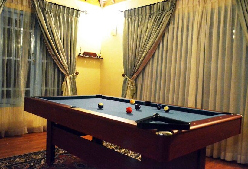 בית מלון כפרי Hillcrest Villa