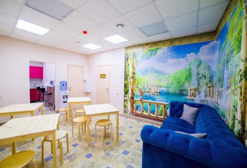 酒店 Hostel 1001 Nights On Karima