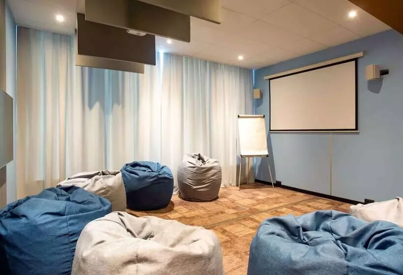 ホテル Ibis Irkutsk Center
