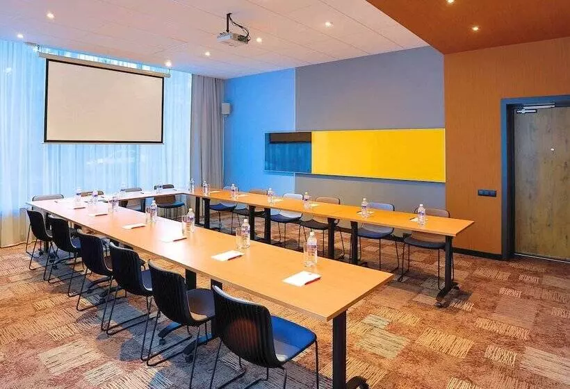 ホテル Ibis Irkutsk Center