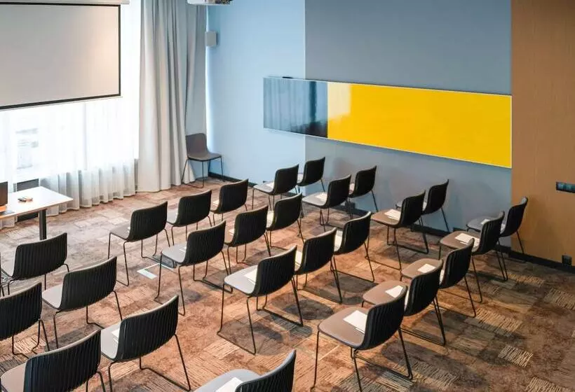 ホテル Ibis Irkutsk Center