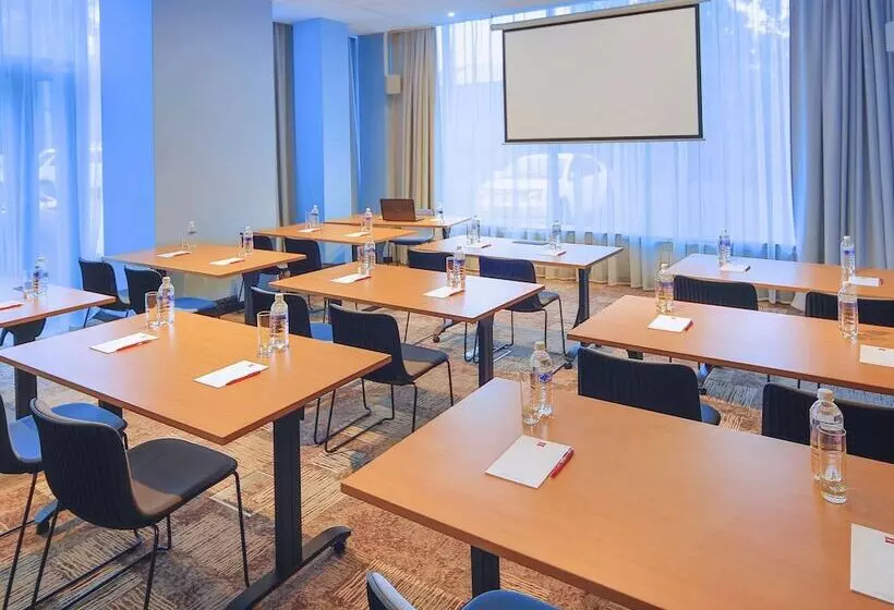 ホテル Ibis Irkutsk Center