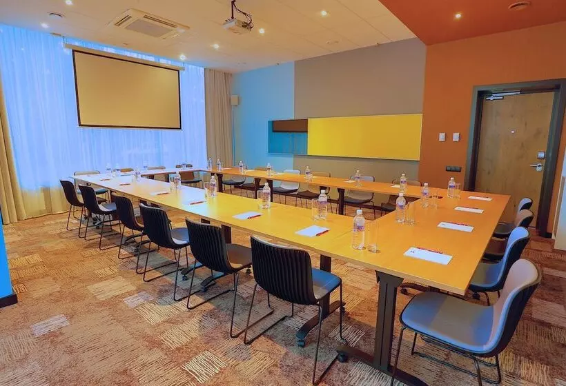 ホテル Ibis Irkutsk Center