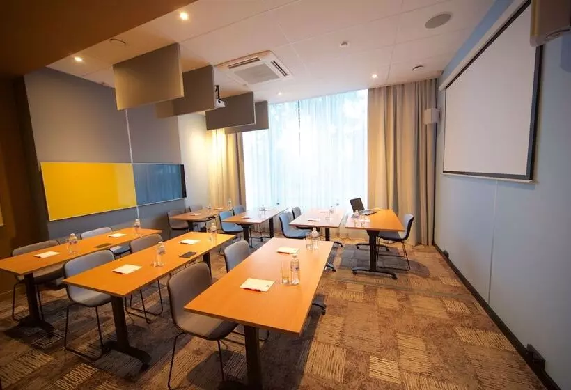 ホテル Ibis Irkutsk Center