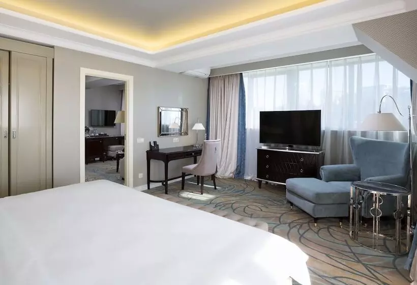 Hotelli Marina Yacht