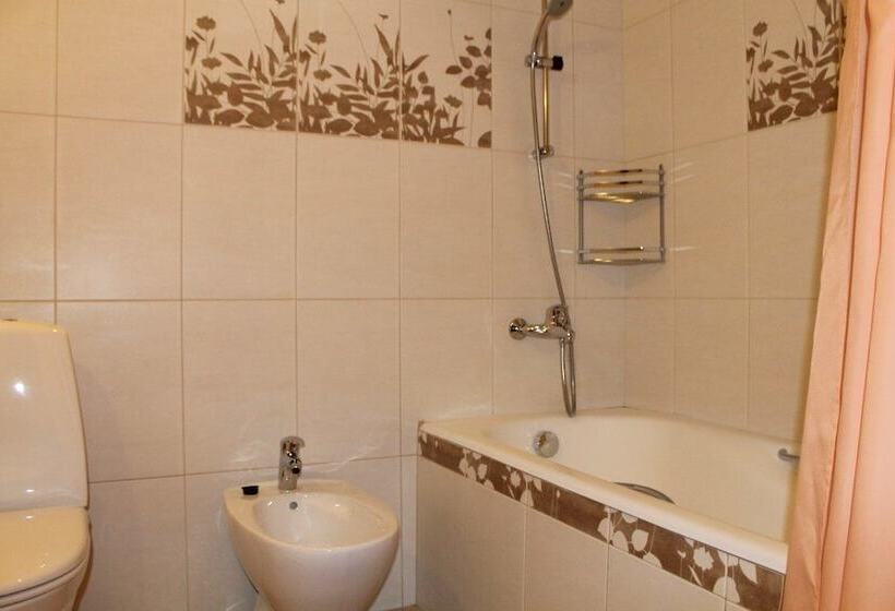 בית מלון כפרי Natali