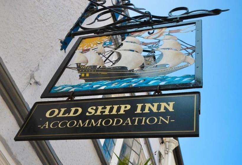 호텔 Old Ship Inn