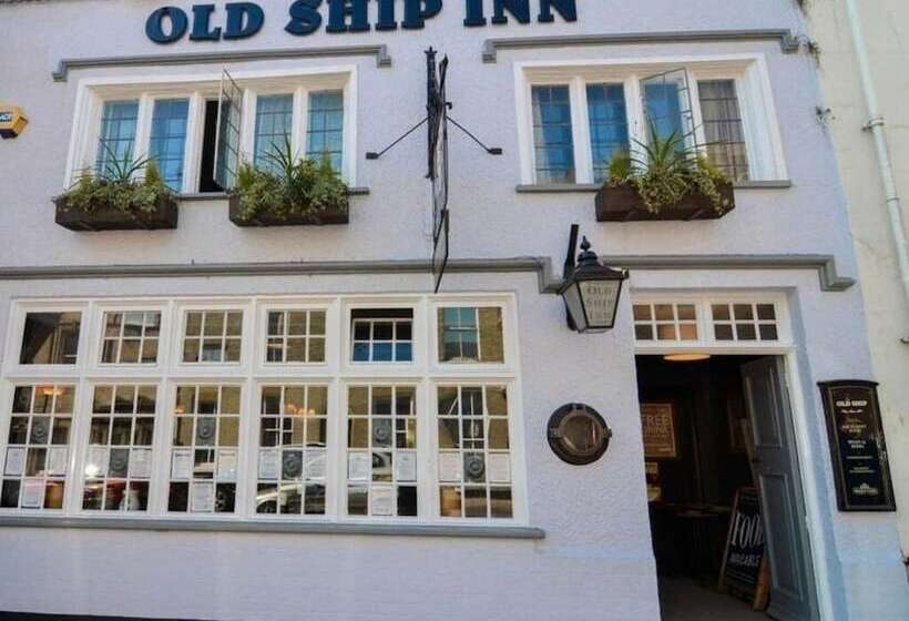 호텔 Old Ship Inn