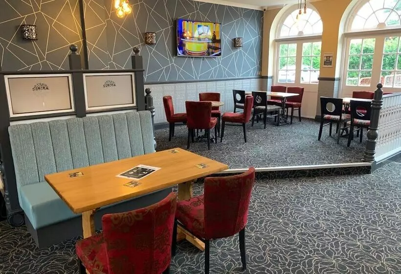 Hotelli Pear Tree Inn