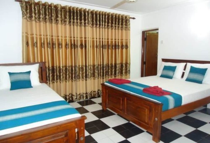 فندق Rajarata White Palace