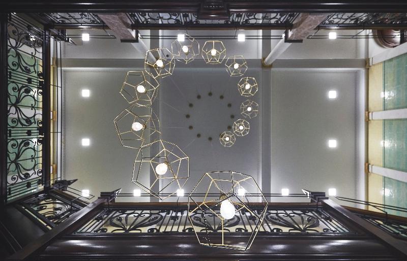 호텔 Roomzzz Manchester Victoria