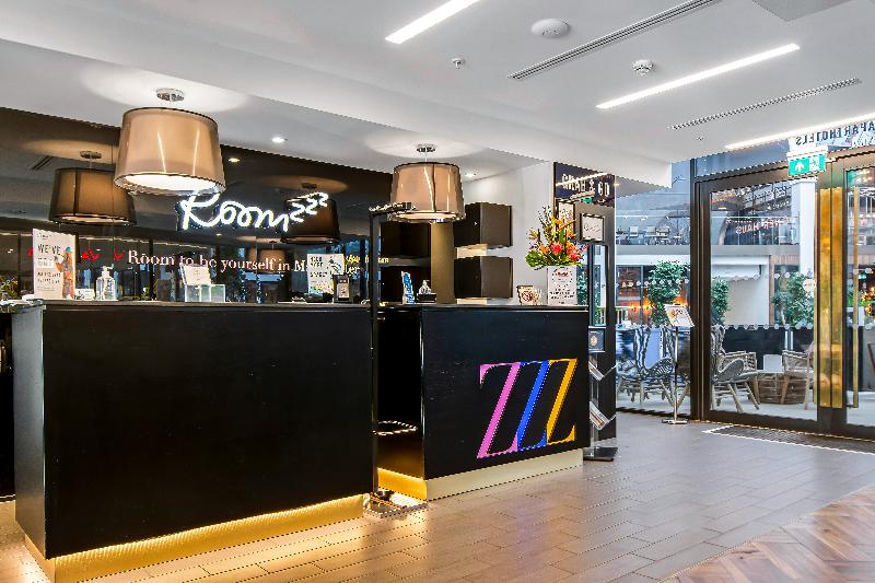 호텔 Roomzzz Manchester Victoria