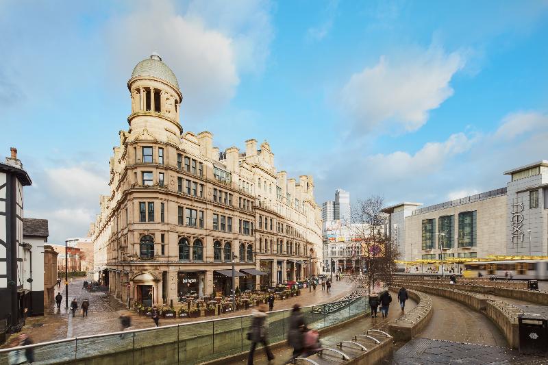 호텔 Roomzzz Manchester Victoria