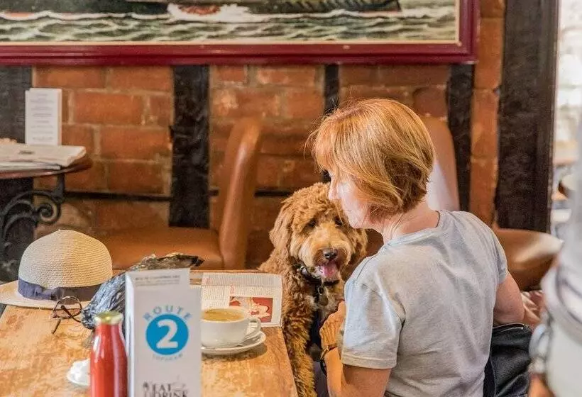 ホテル Route 2 Topsham