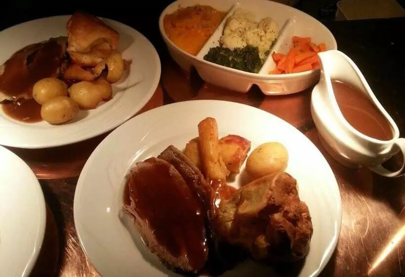 Hotelli The Fountain Inn