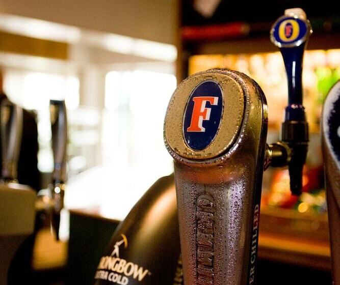 فندق Thornbury Lodge