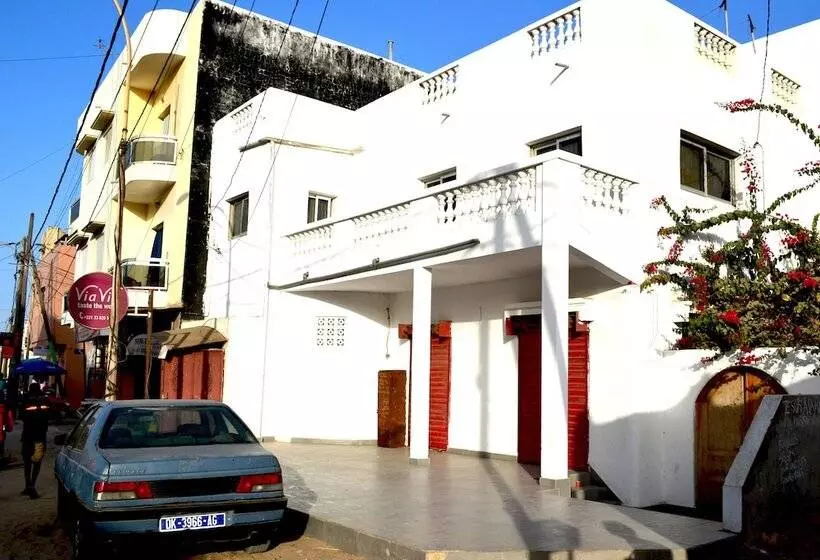 هتل Viavia Senegal Dakar   Hostel