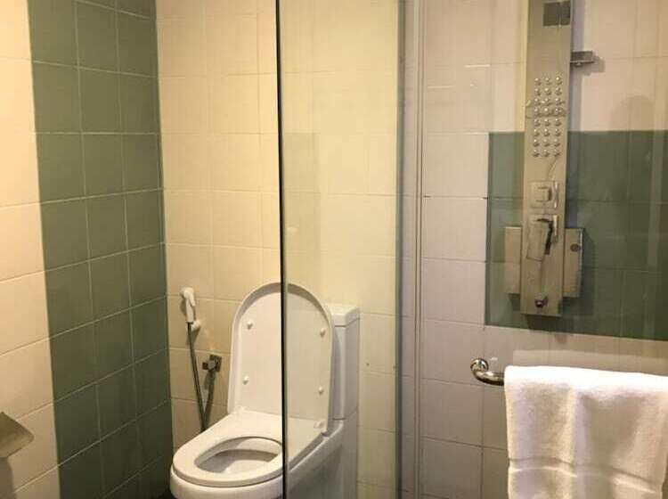 Impala City Hotel And Hostel Kandy 50