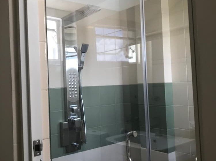 Impala City Hotel And Hostel Kandy 50